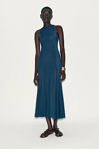 ROBE LONGUE EN TULLE À GODETS