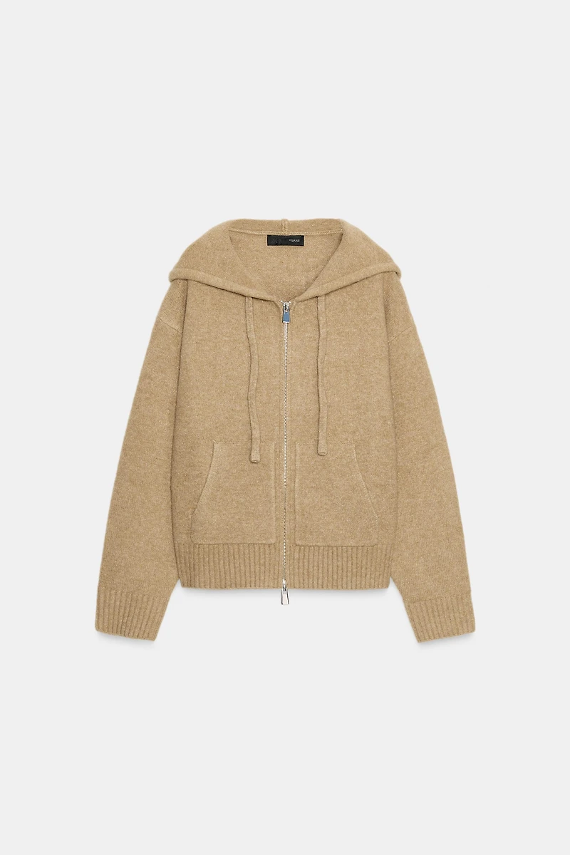 SWEAT EN MAILLE À CAPUCHE