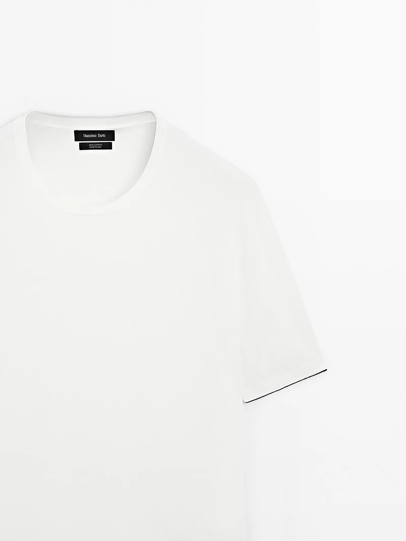 T-shirt en maille manches courtes détail de couleur