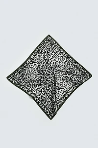 ANIMAL PRINT BANDANA