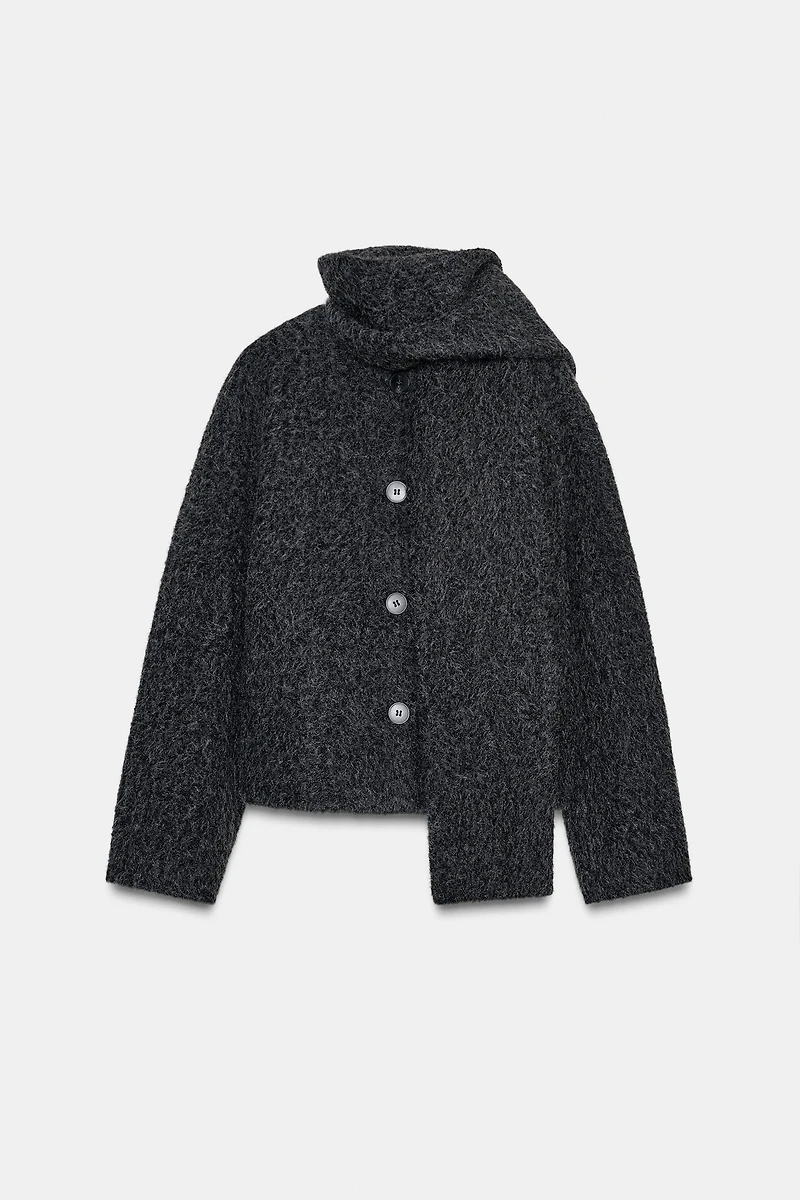 SHORT COAT WITH BOUCLÉ SCARF