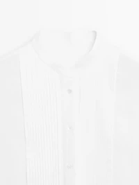 Linen blend shirt with thin pintucks