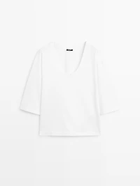 100% cotton scoop neck T-shirt