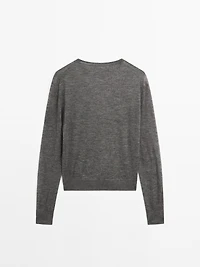 100% cashmere fine knit sweater