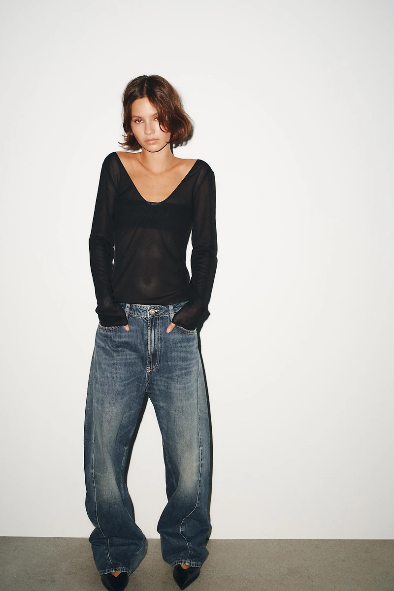 TOP SEMI-TRANSPARENT À MANCHES LONGUES