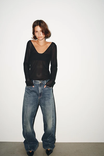 TOP SEMI-TRANSPARENT À MANCHES LONGUES