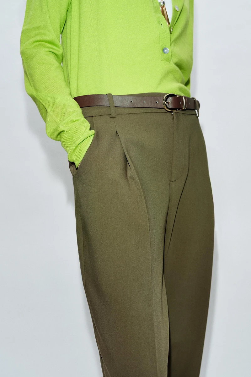 BELTED PLEATED PANTS