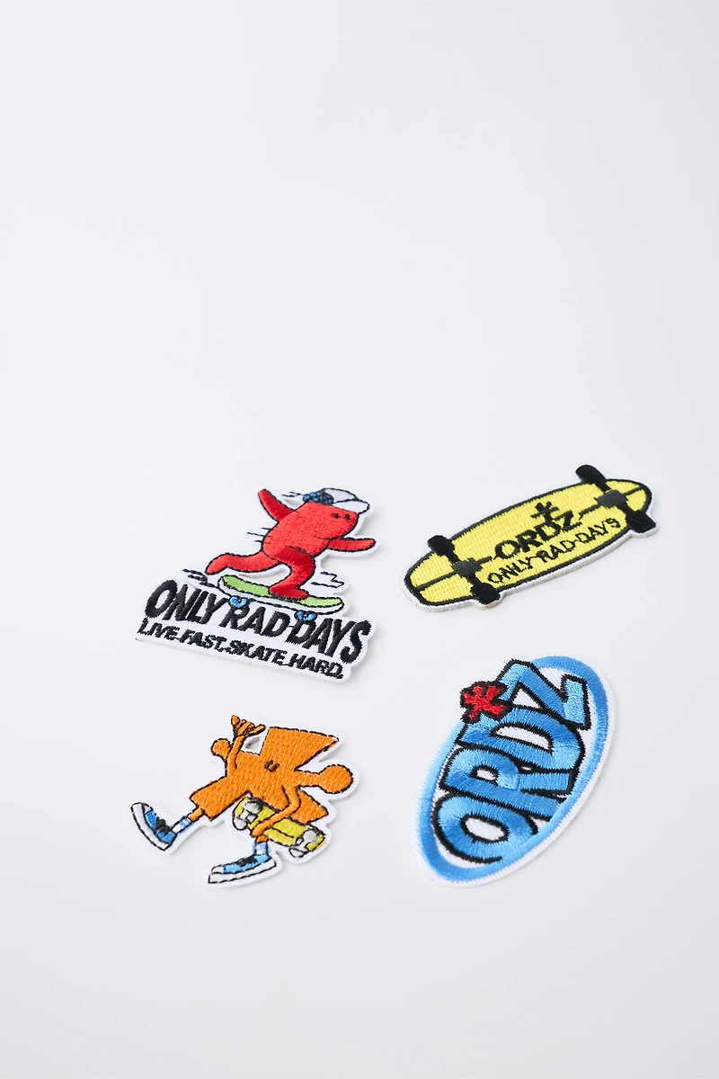 FOUR-PACK OF SHAPED PATCHES