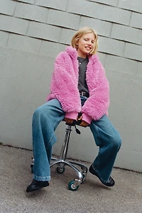 VESTE EFFET FOURRURE À CAPUCHE