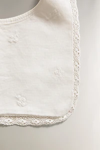BABY BIB WITH FLORAL EMBROIDERY