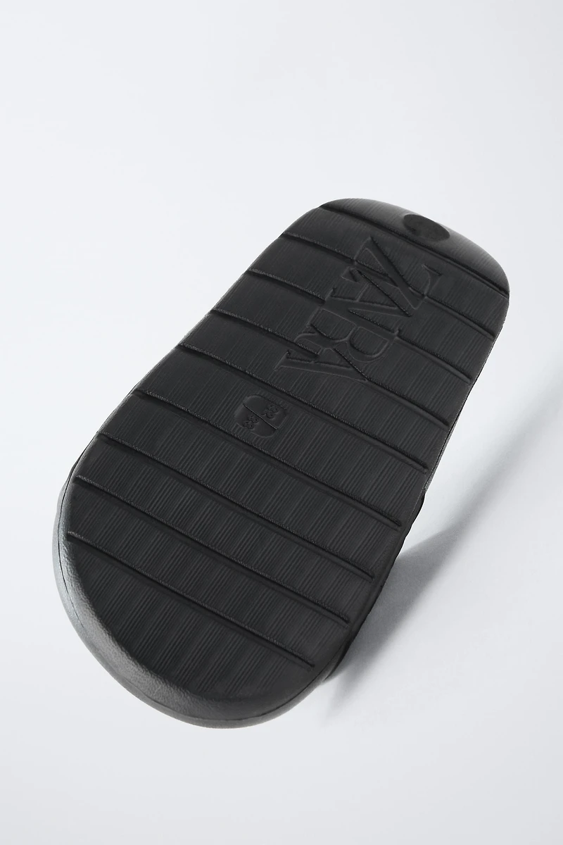 RAISED SLIDES