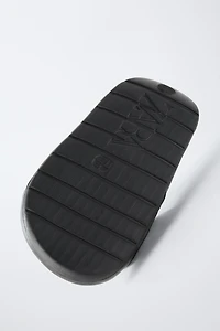 RAISED SLIDES