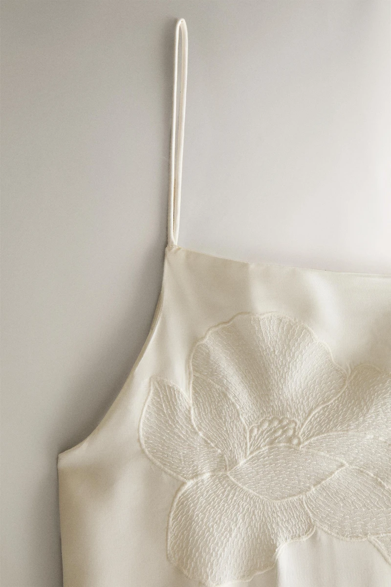 LONG SATEEN NIGHTGOWN