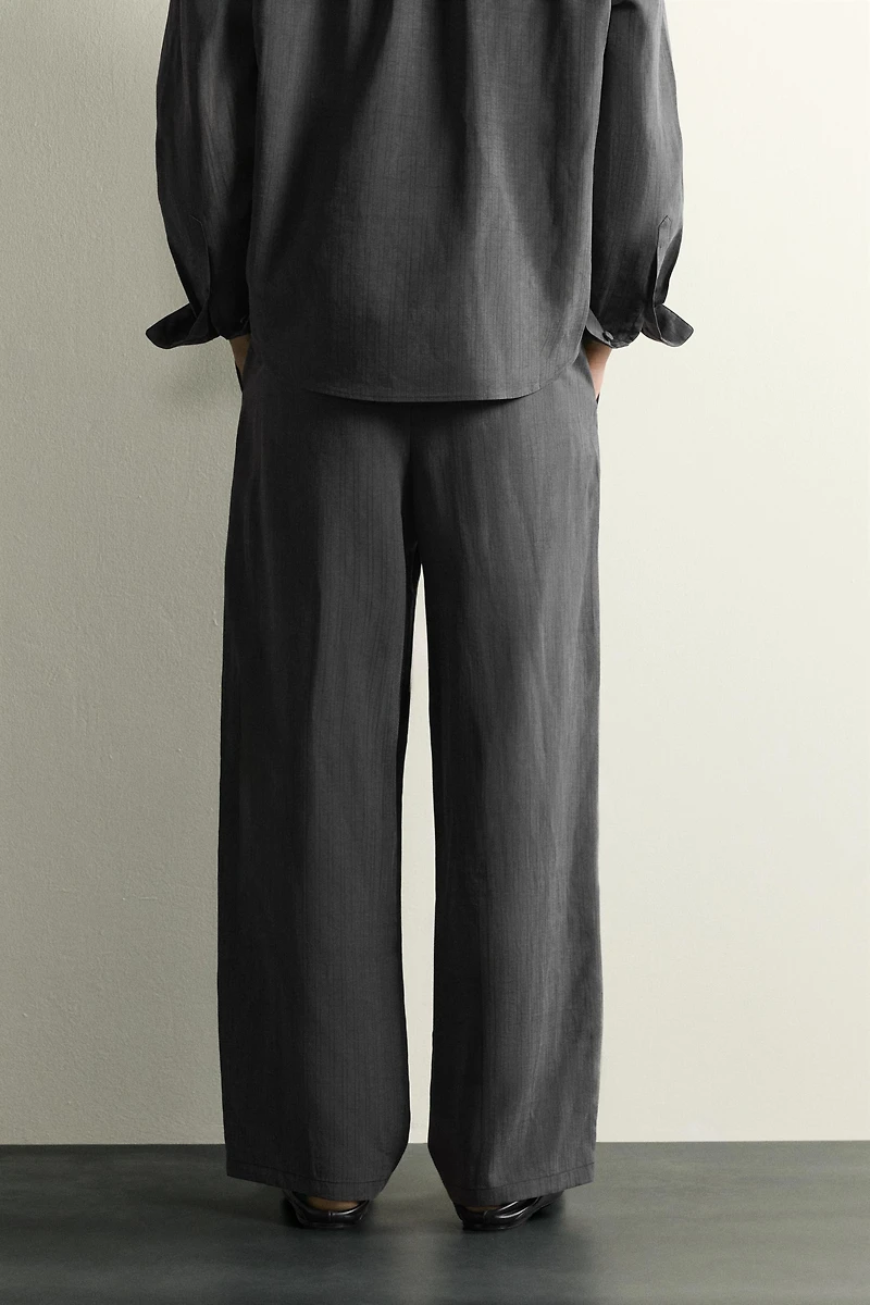 RELAXED FIT STRIPED FLOWY PANTS