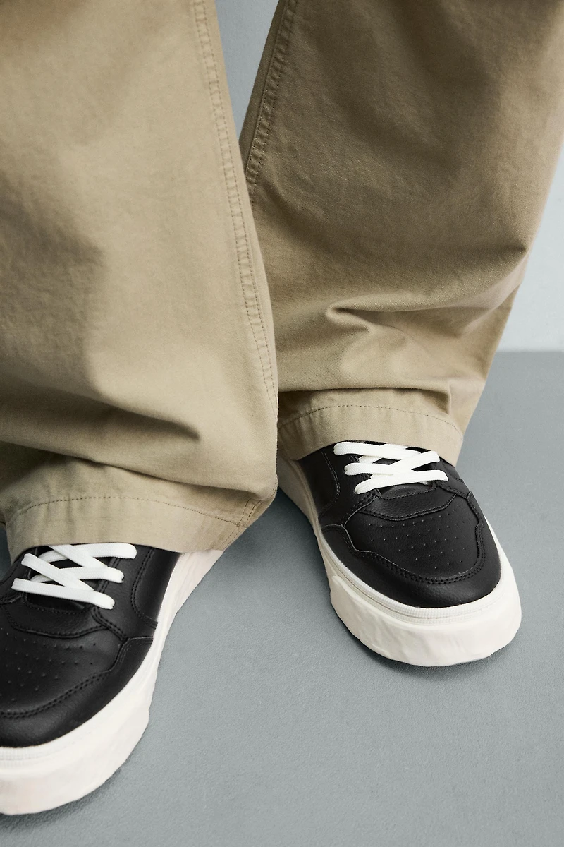 CHUNKY SNEAKERS