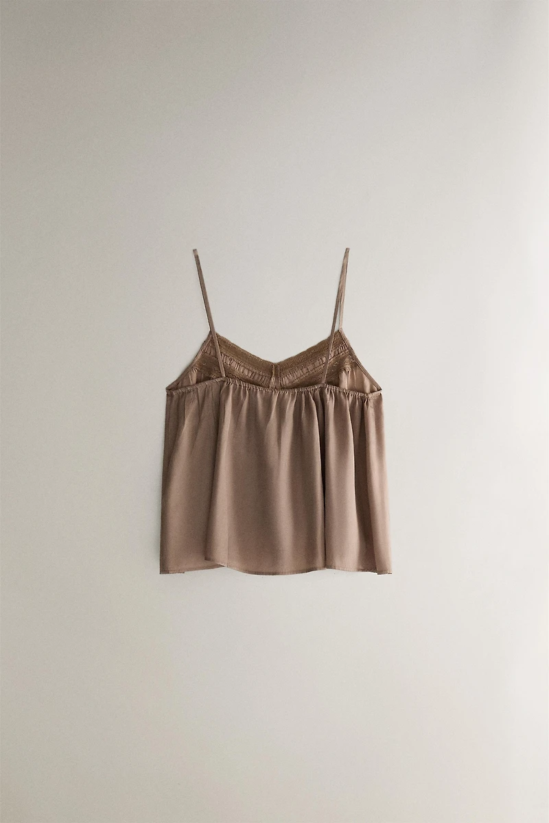 GATHERED SATEEN TOP