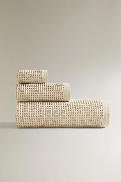 SERVIETTE DE BAIN COTON WAFFLE