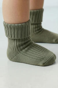 LOT DE QUATRE CHAUSSETTES COULEURS EN BOÎTE