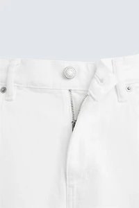 BERMUDA EN JEAN REGULAR FIT