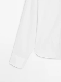 Loose-fitting 100% cotton poplin shirt