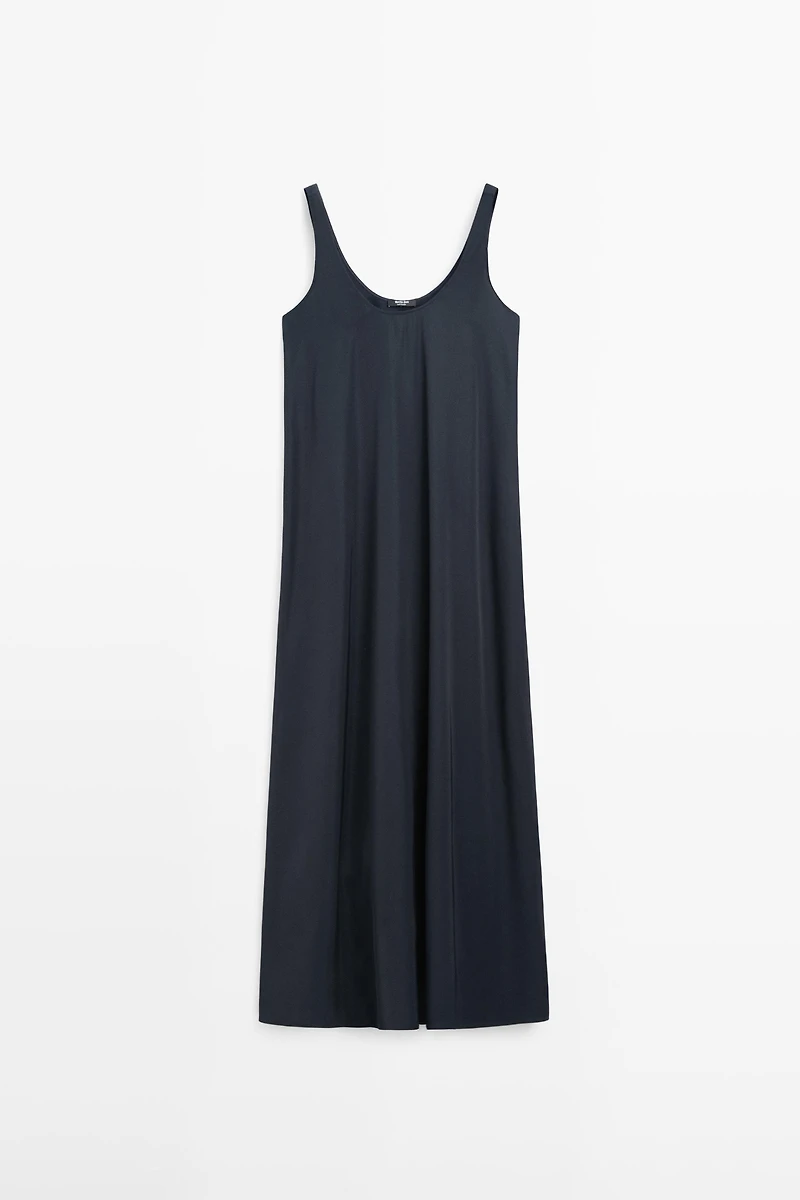 Flowing flared dress with straps