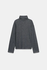 SOFT METAL APPLIQUÉ TOP