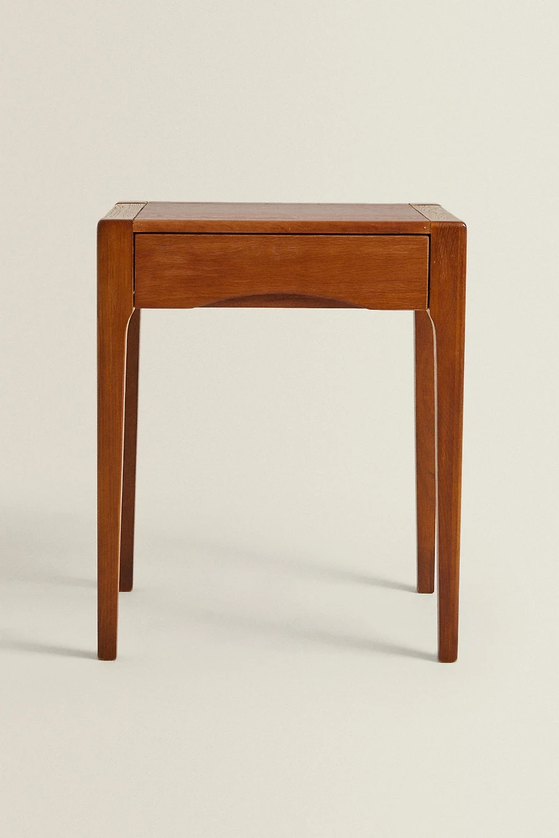 OAK NIGHTSTAND WITH DRAWER
