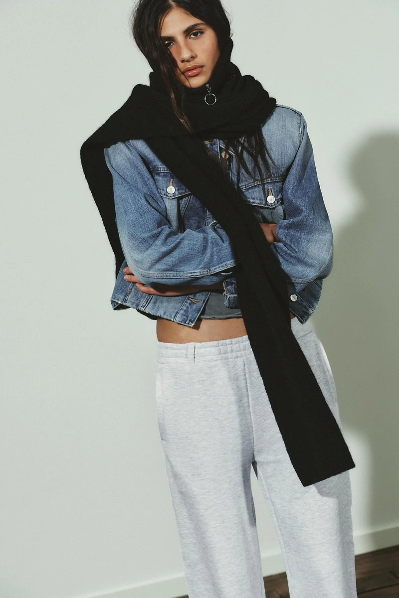 HIGH COLLAR KNIT SCARF