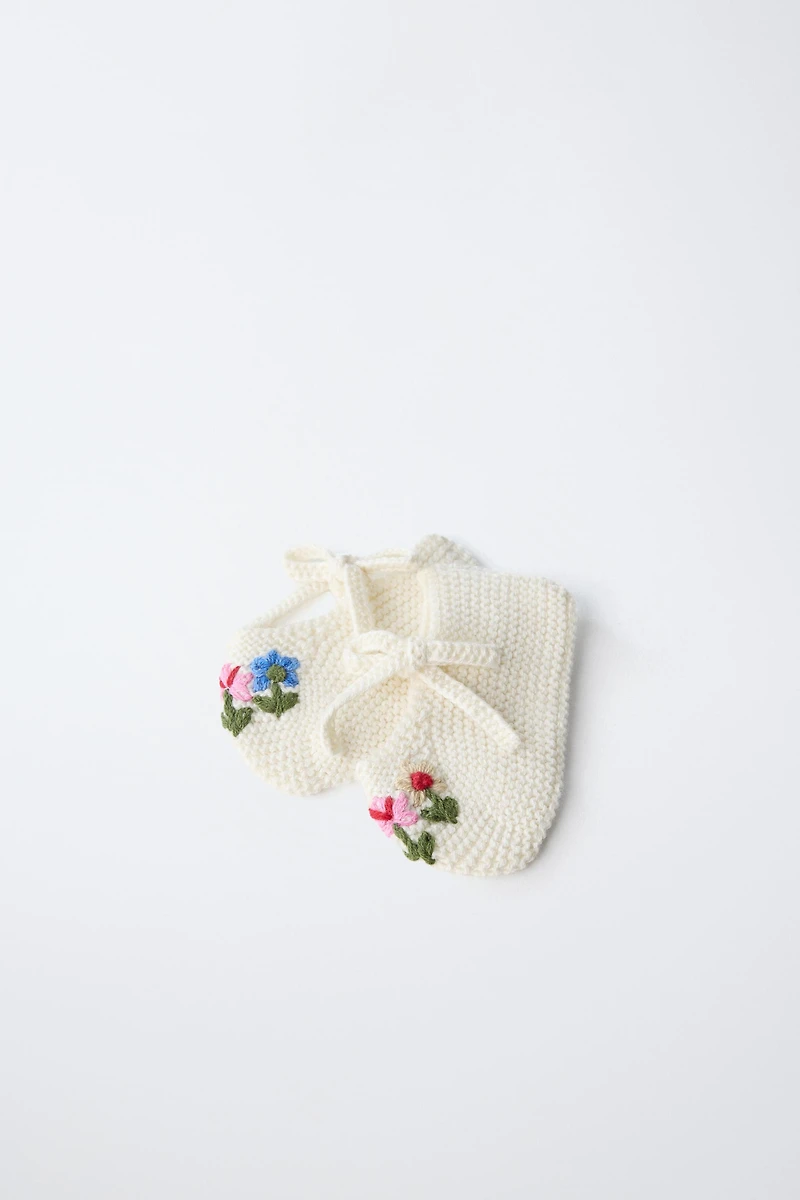 EMBROIDERED FLORAL BOOTIES