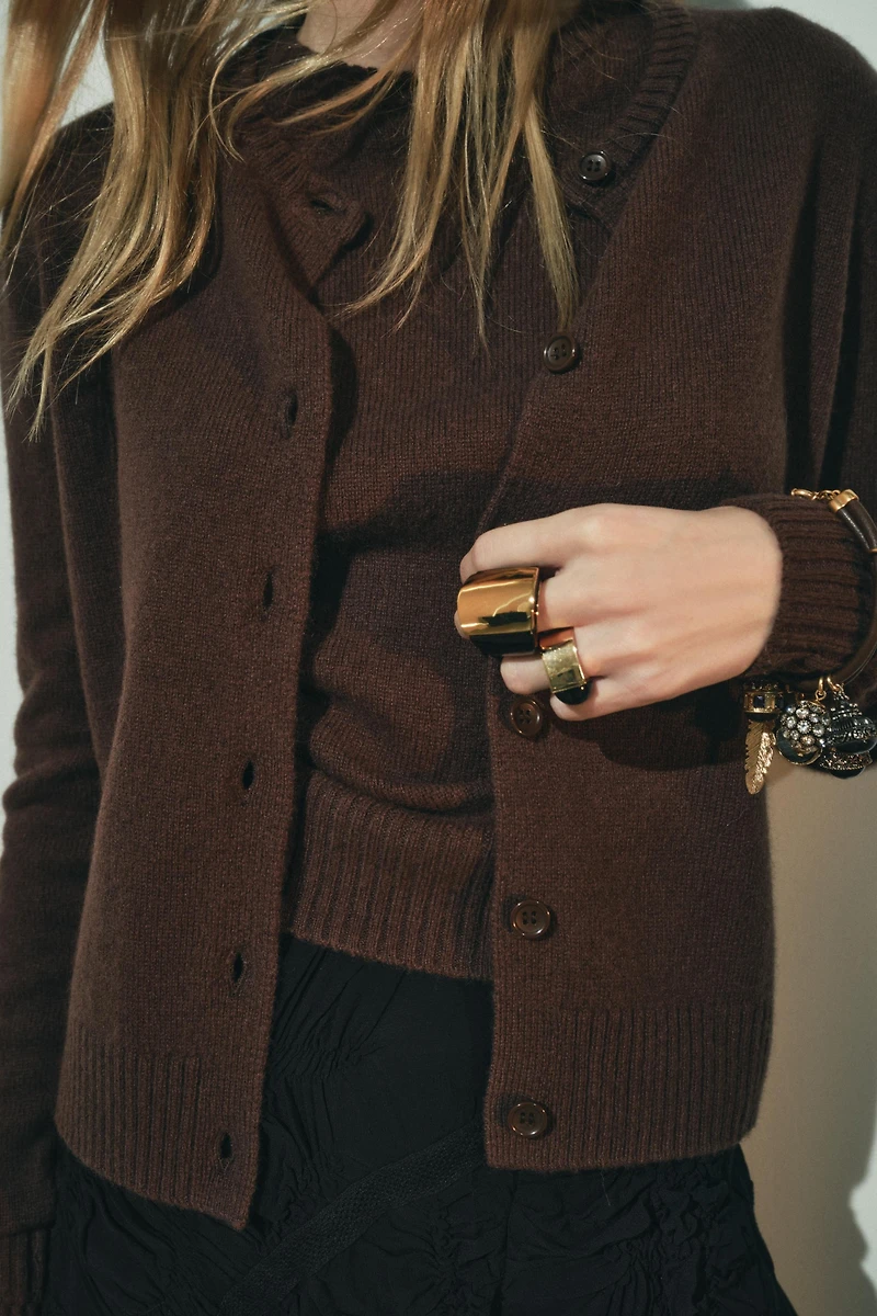 BASIC 100% WOOL CARDIGAN