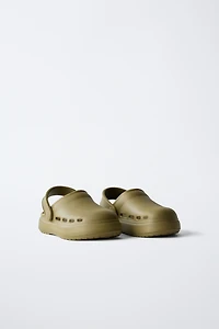 RUBBER CLOGS