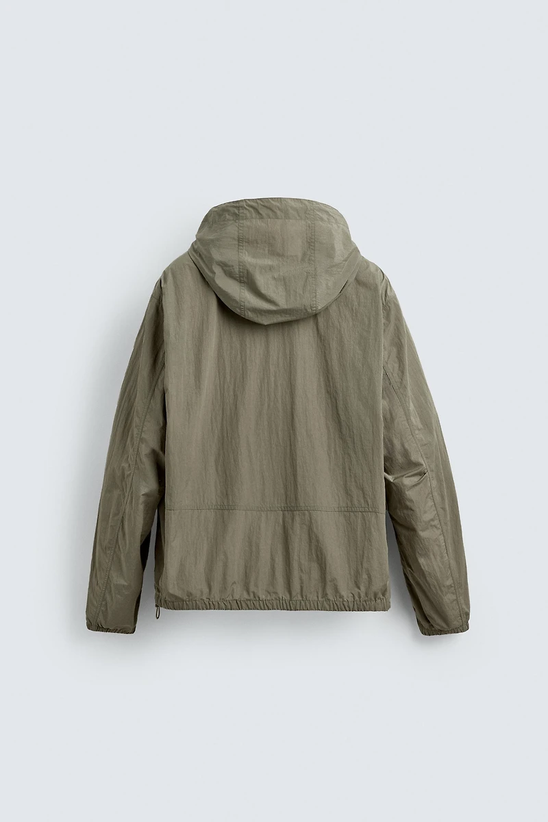 LIGHTWEIGHT TECHNICAL JACKET