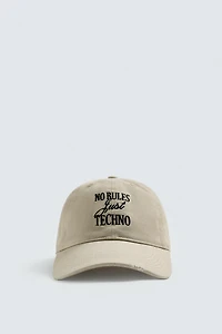 EMBROIDERED WASHED CAP