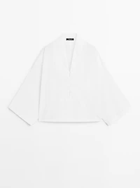 100% cotton blouse with button-up front