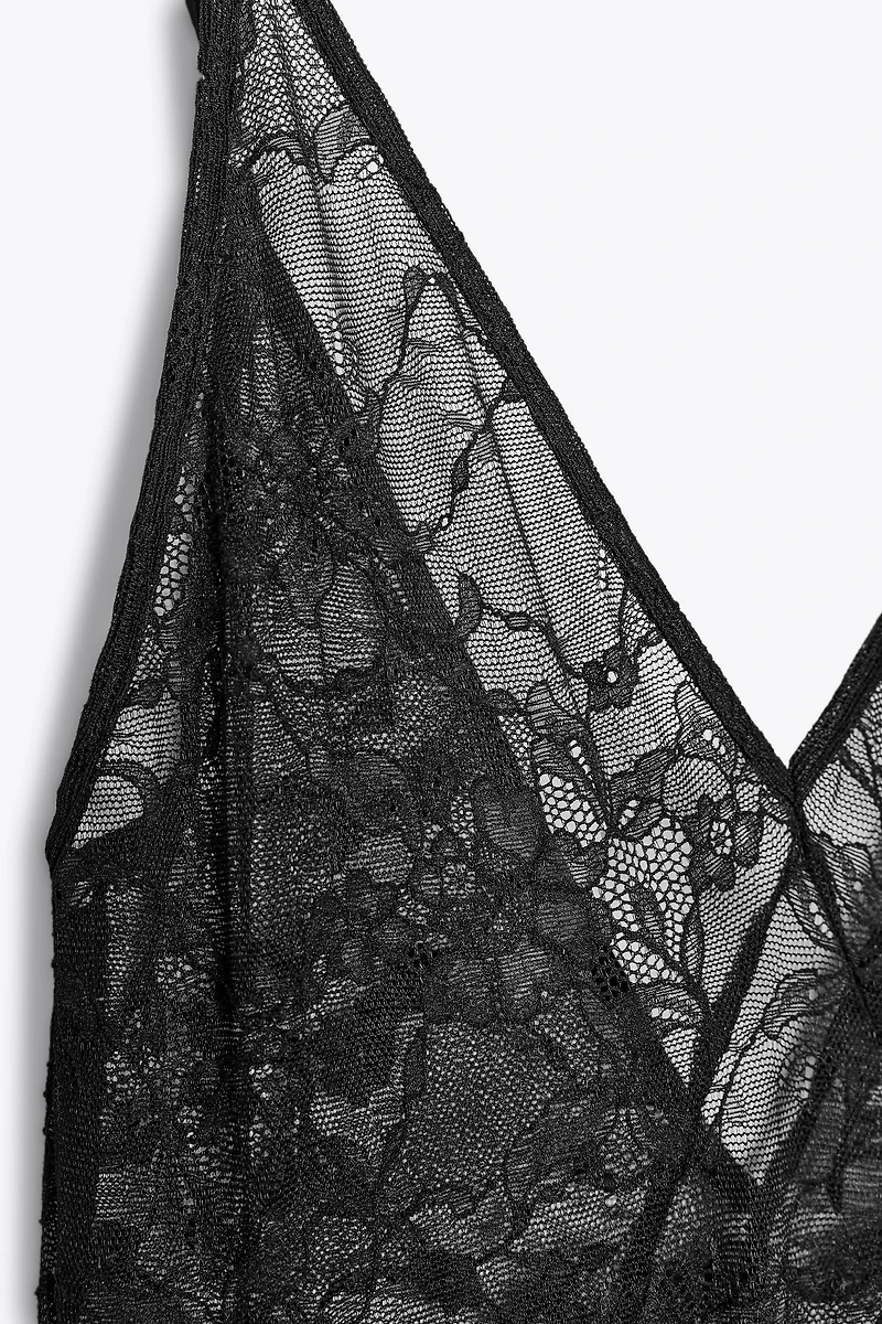LONG LACE DRESS