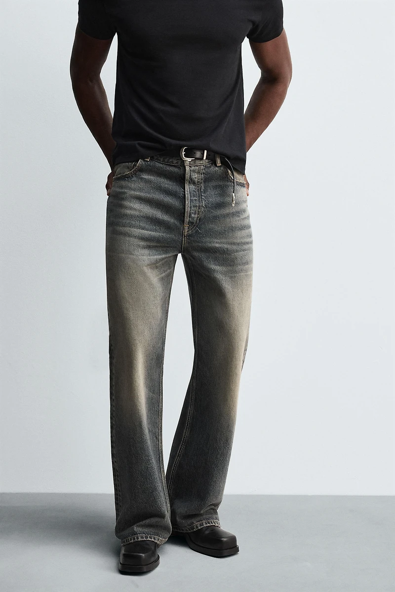 WIDE FLARE FIT JEANS