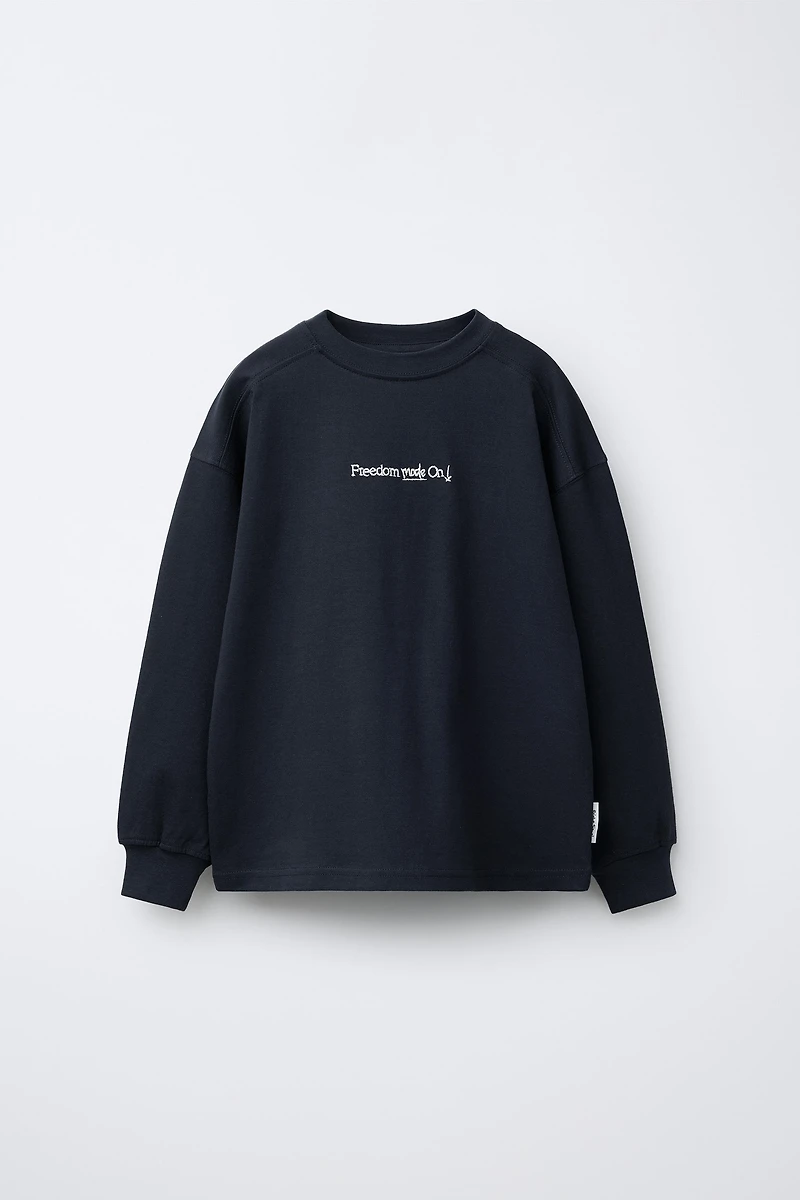 EMBROIDERED TEXT T-SHIRT