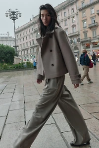 VESTE À COL MONTANT