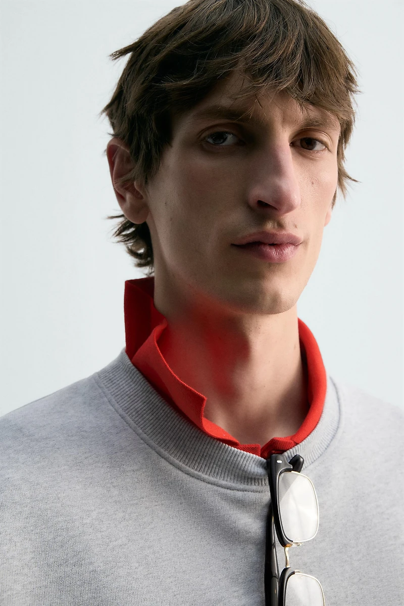 REGULAR FIT CREWNECK SWEATSHIRT