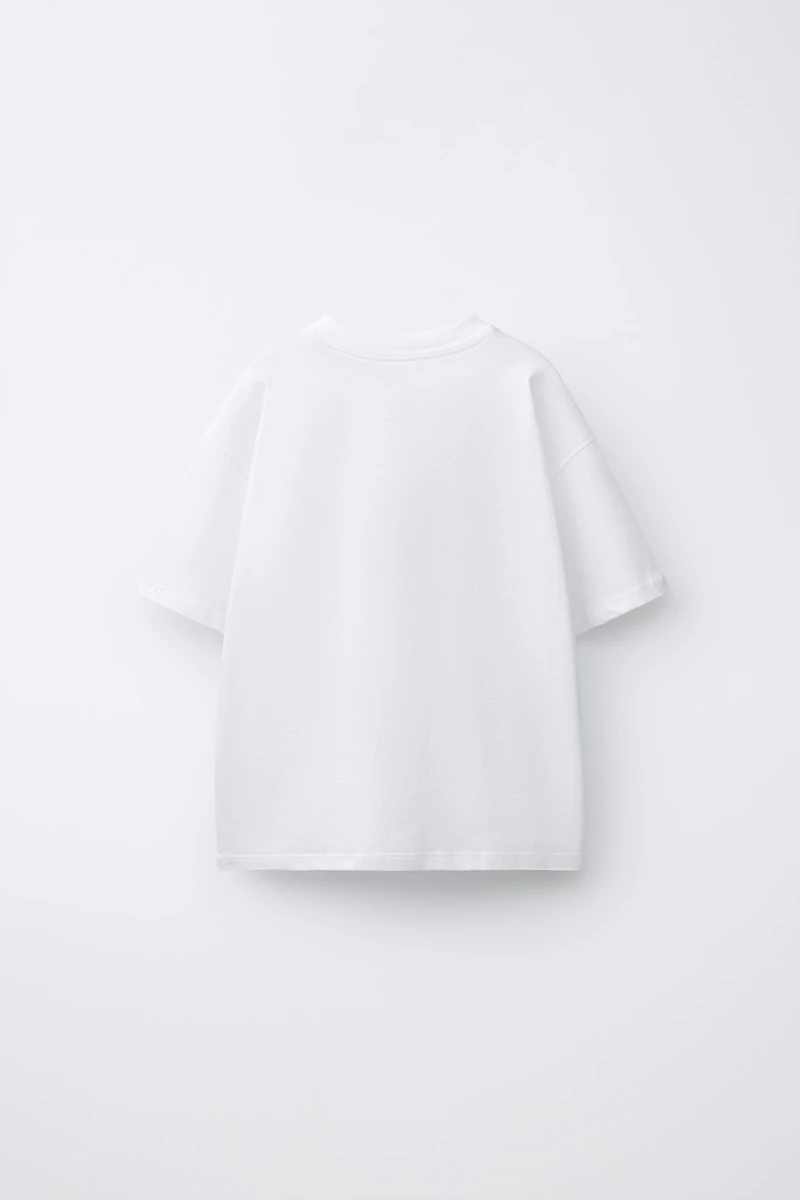 T-SHIRT ILLUSTRATION JAWS© X DYLAN´S CLUB ZARA