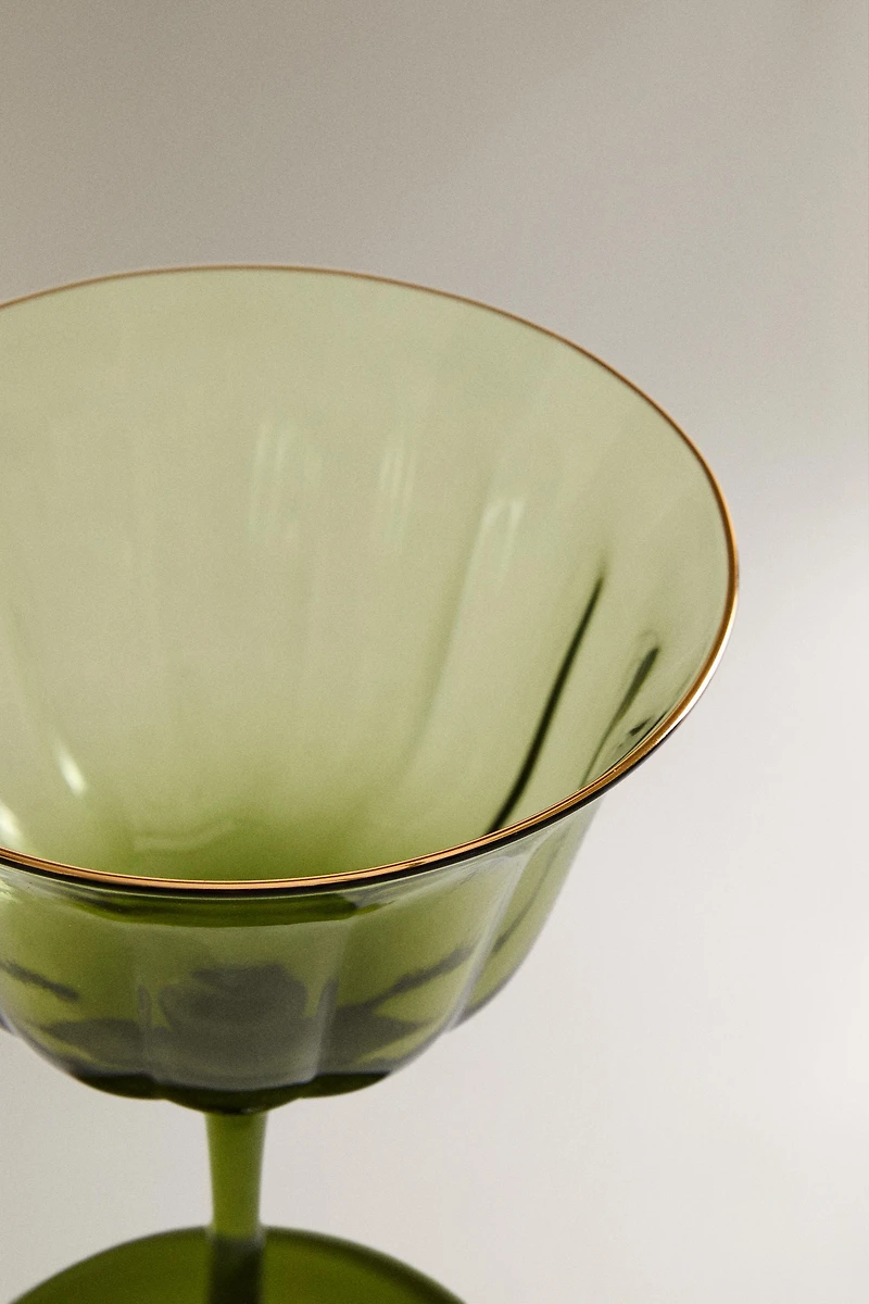 CHRISTMAS WINE GLASS WITH A RAISED DESIGN