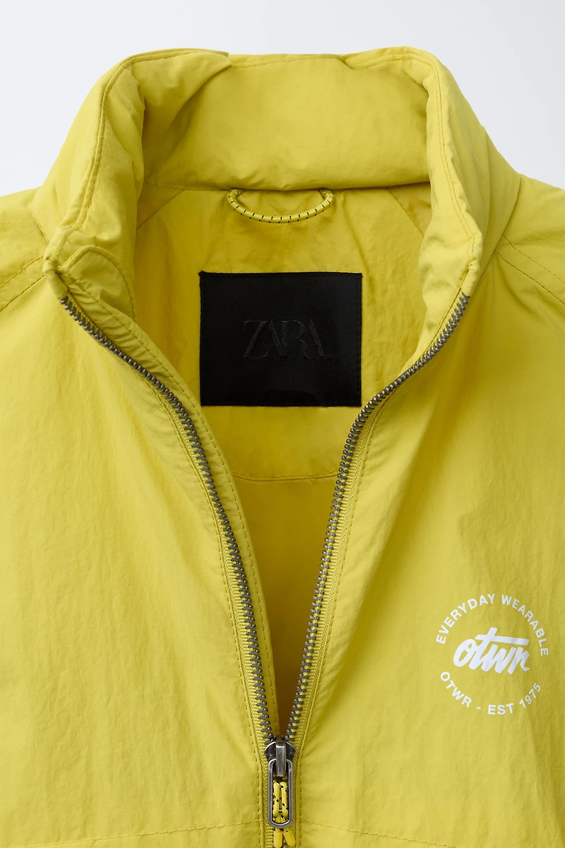 LIGHTWEIGHT WATER REPELLENT JACKET
