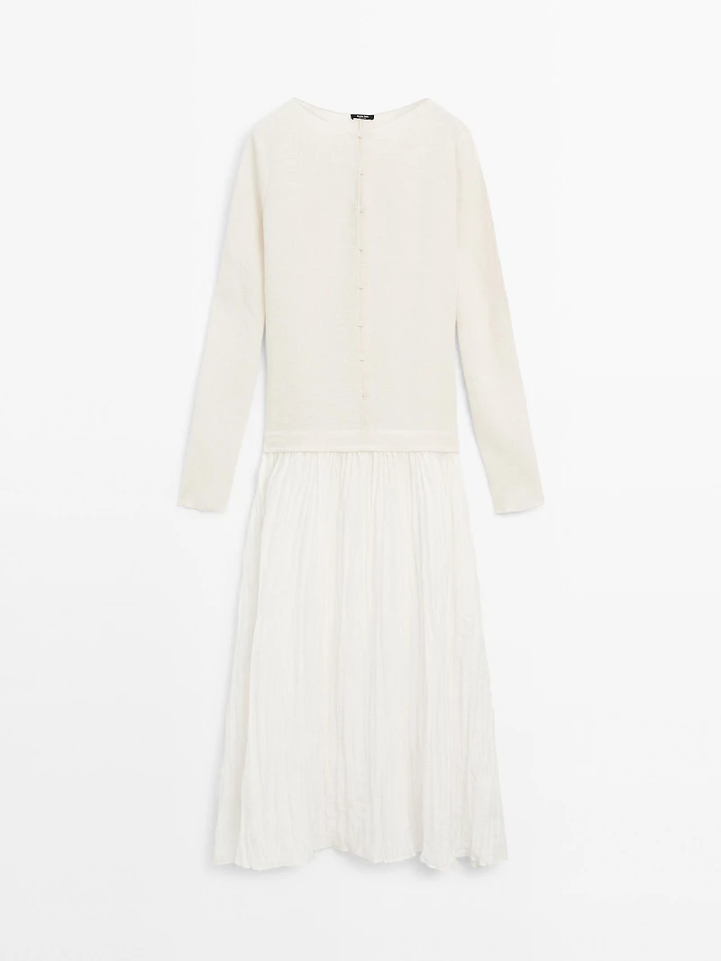 Long contrast pleated dress