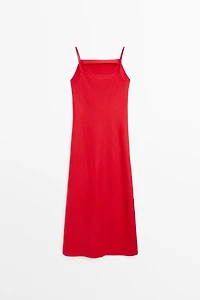 100% linen midi dress with straight neckline