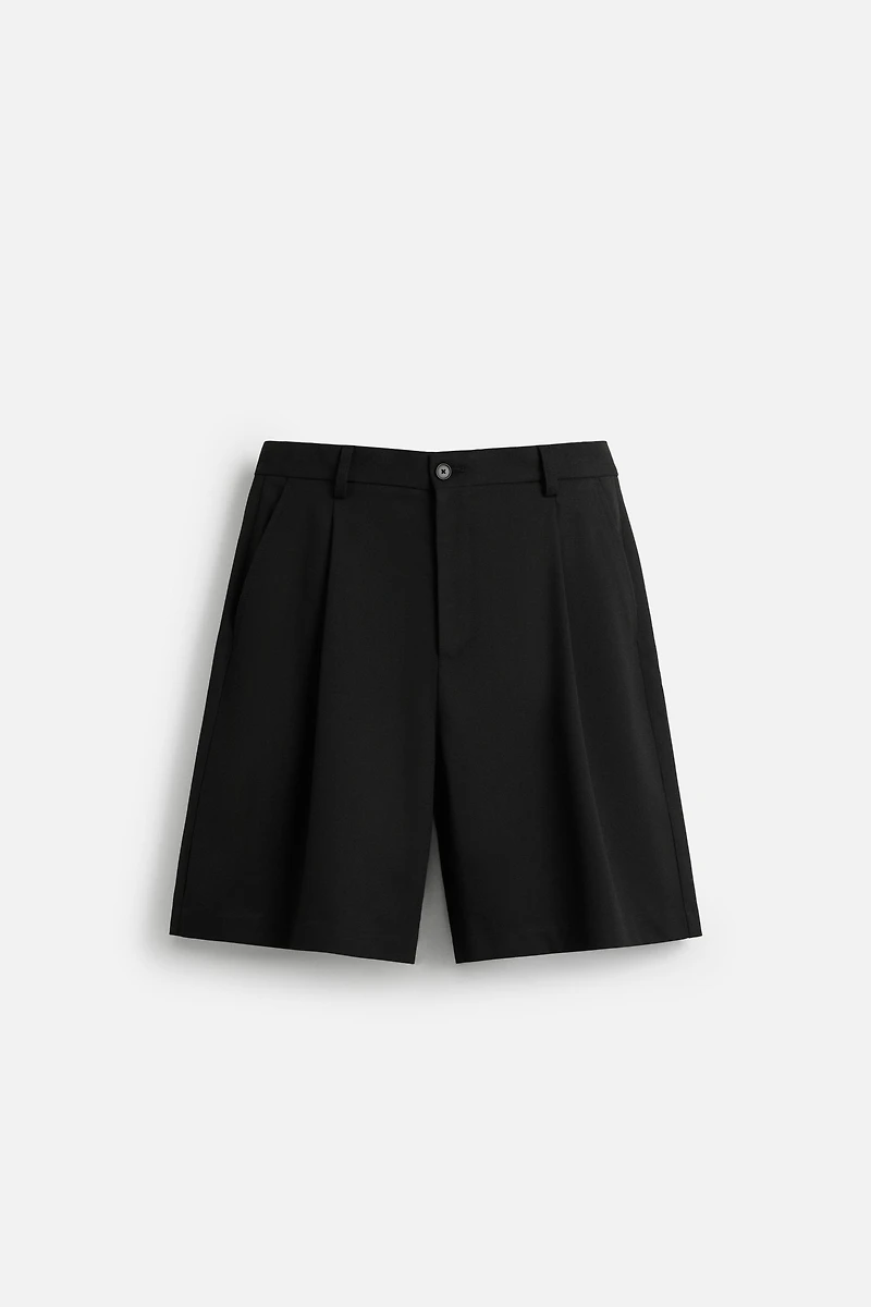 PLEATED RELAXED FIT SHORTS
