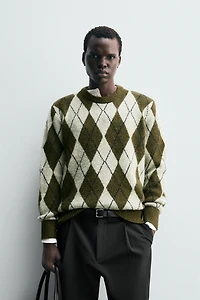 DIAMOND JACQUARD SWEATER