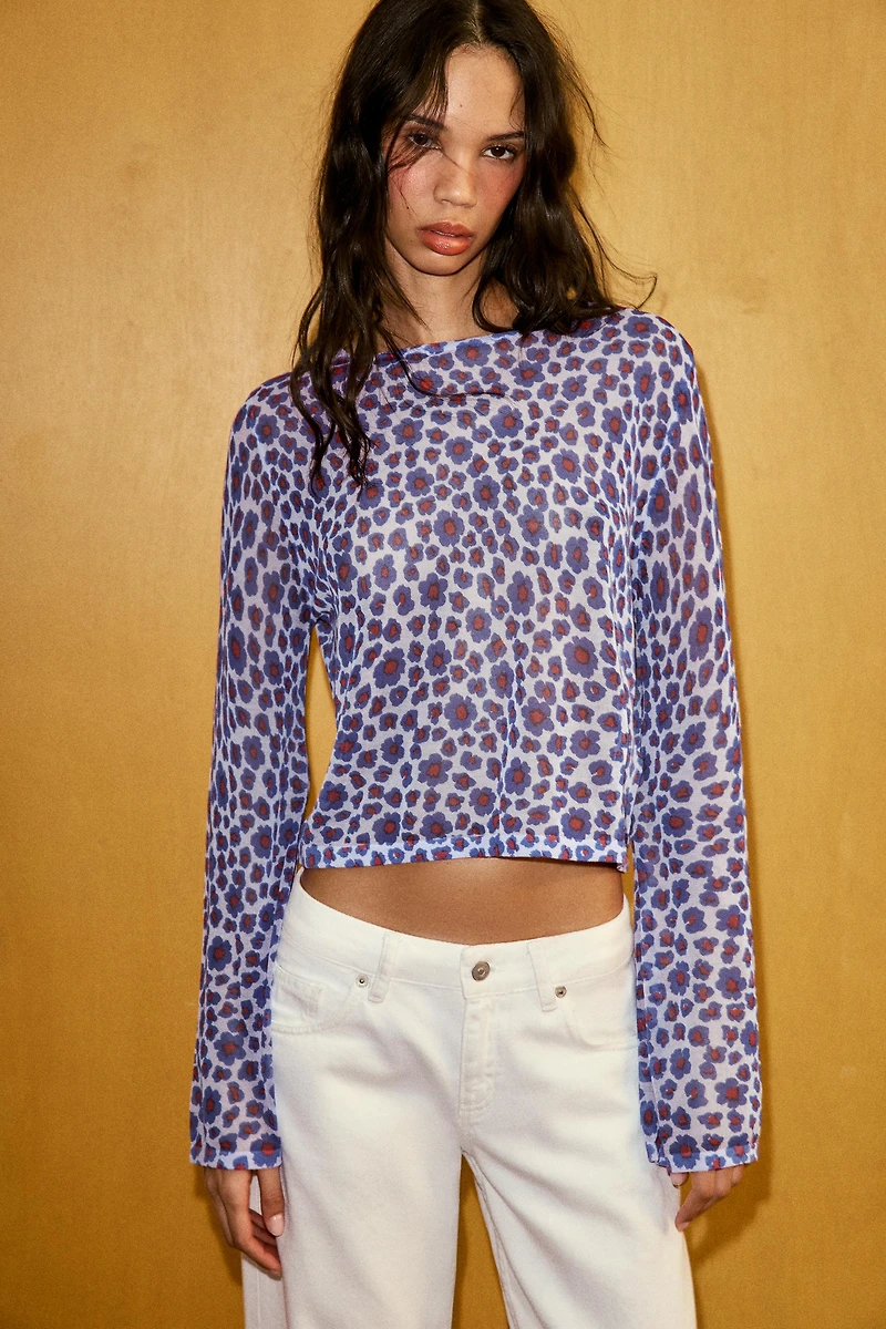 FINE KNIT FLORAL TOP