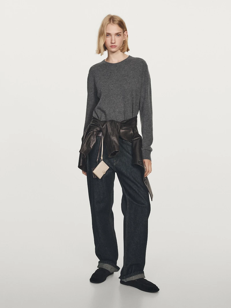 Knit 100% cashmere crew neck sweater