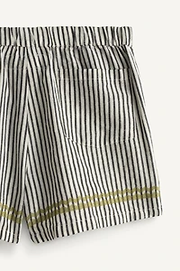 CONTRAST EMBROIDERED STRIPED SHORTS LIMITED EDITION