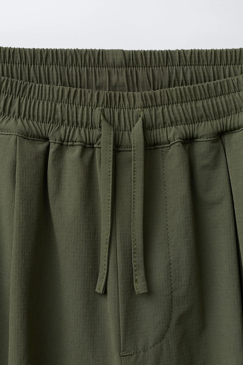 PANTALON CARGO NYLON